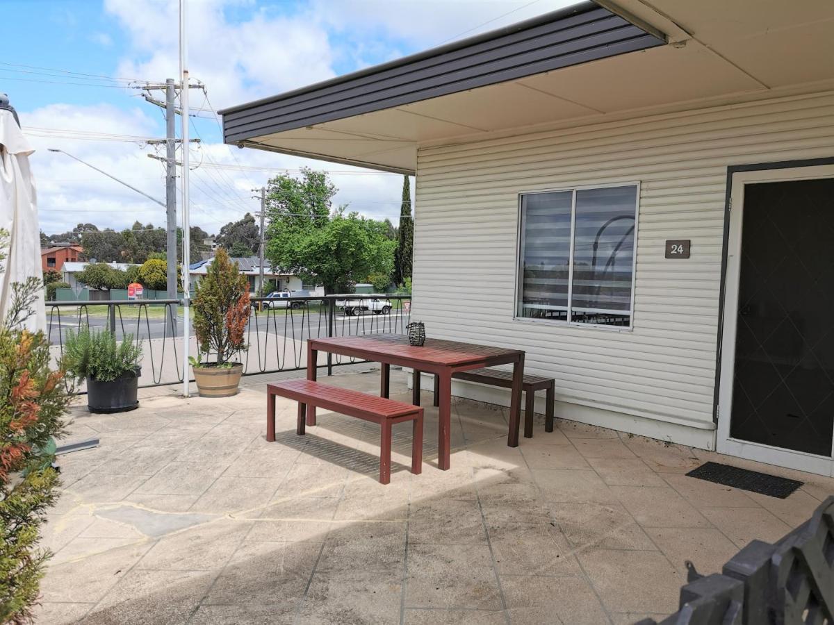 Bathurst Explorers Motel Extérieur photo
